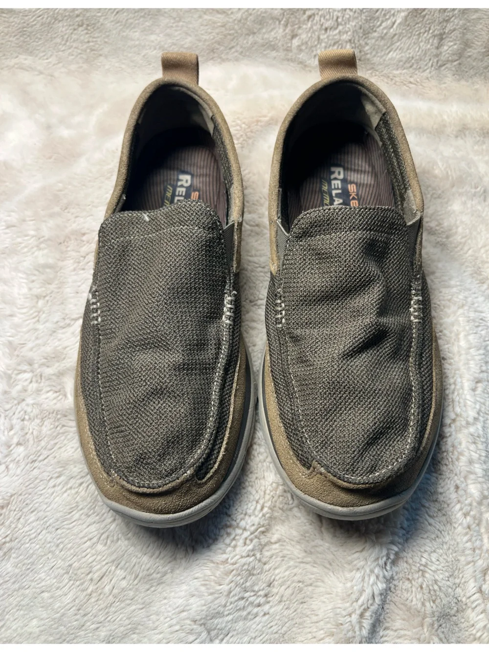 Skechers mens boat shoes Size 9